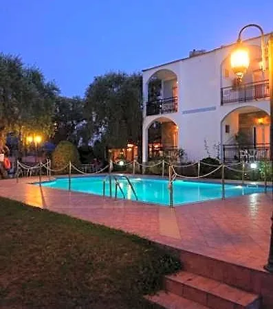 Elia Apartahotel 3*