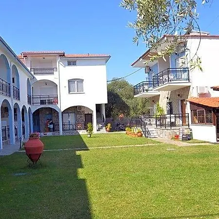 Elia Apartahotel