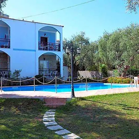 Apartahotel Elia 3*