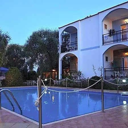 Elia Apartahotel 3*