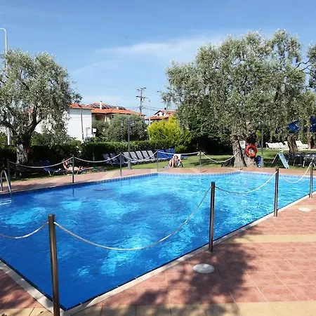 Elia Apartahotel